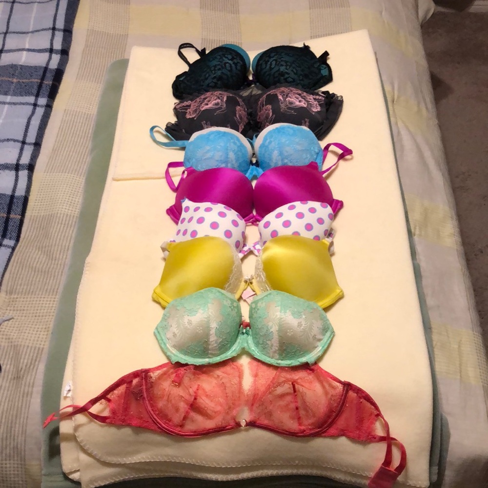 34D Bra Lot